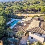 Aerial Arrivals: The Rise of Helicopter Travel in St Tropez Villa Rentals