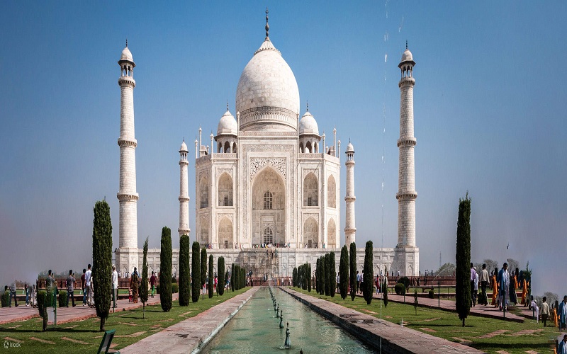 Tour to the Taj Mahal